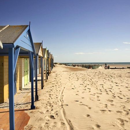 Panoramic Sea Views In Beachfront Apt W Balcony Bognor Regis Zewnętrze zdjęcie