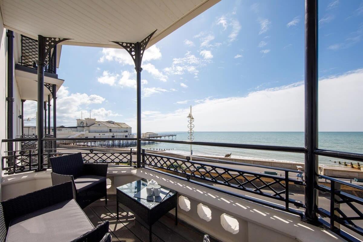 Panoramic Sea Views In Beachfront Apt W Balcony Bognor Regis Zewnętrze zdjęcie